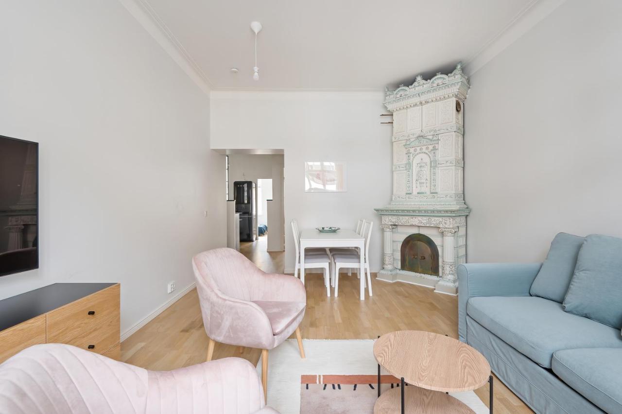 Wehost Fabulous 2Br In Prestigious Punavuori @Iso Roobertinkatu 26 Helsinki Dış mekan fotoğraf
